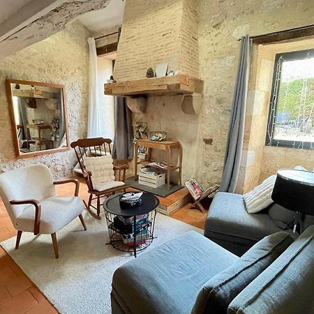 Les Regniers - 2 Gites Voisins Pour Familles Et Groupes Eynesse Exterior photo
