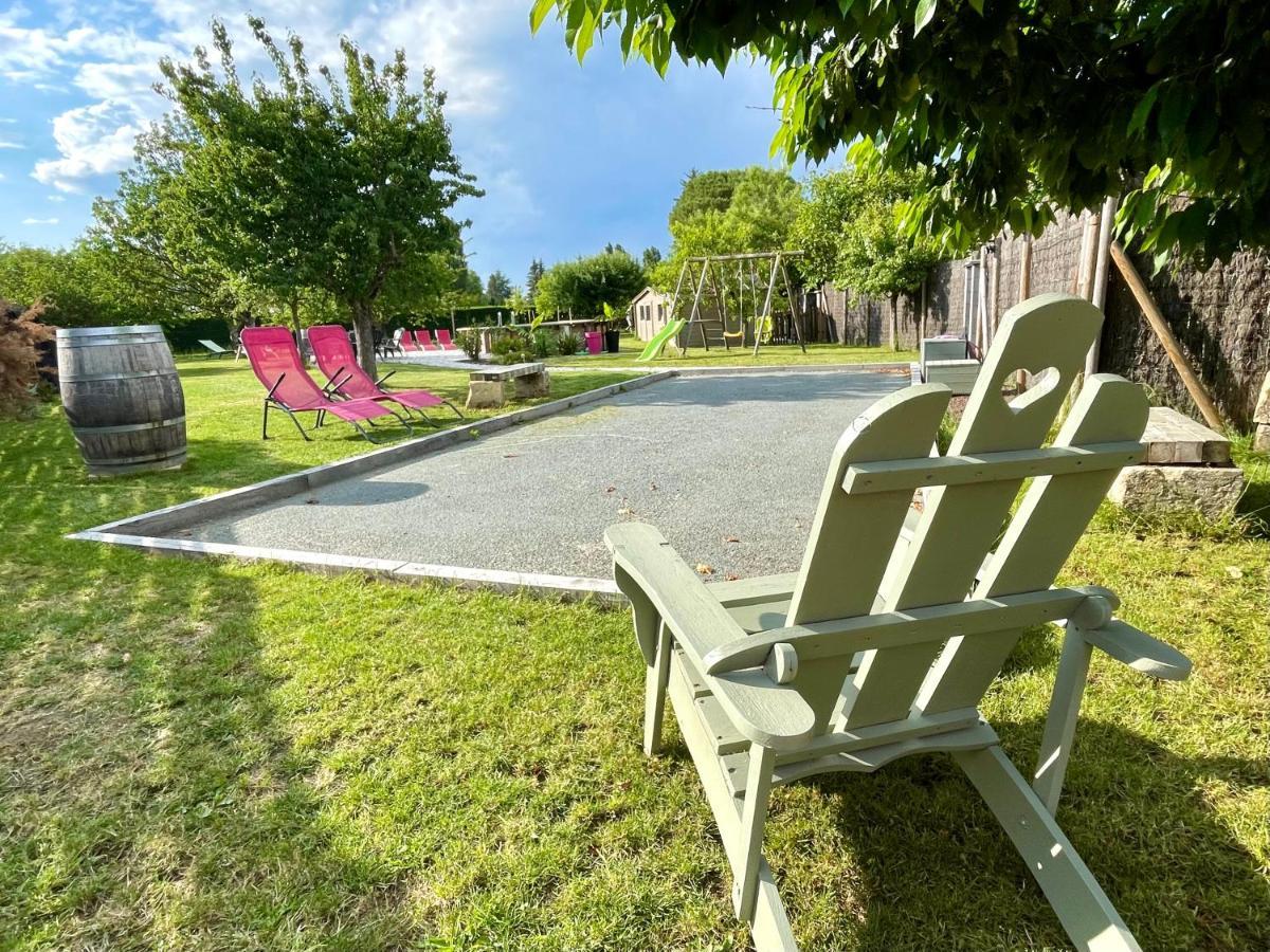 Les Regniers - 2 Gites Voisins Pour Familles Et Groupes Eynesse Exterior photo