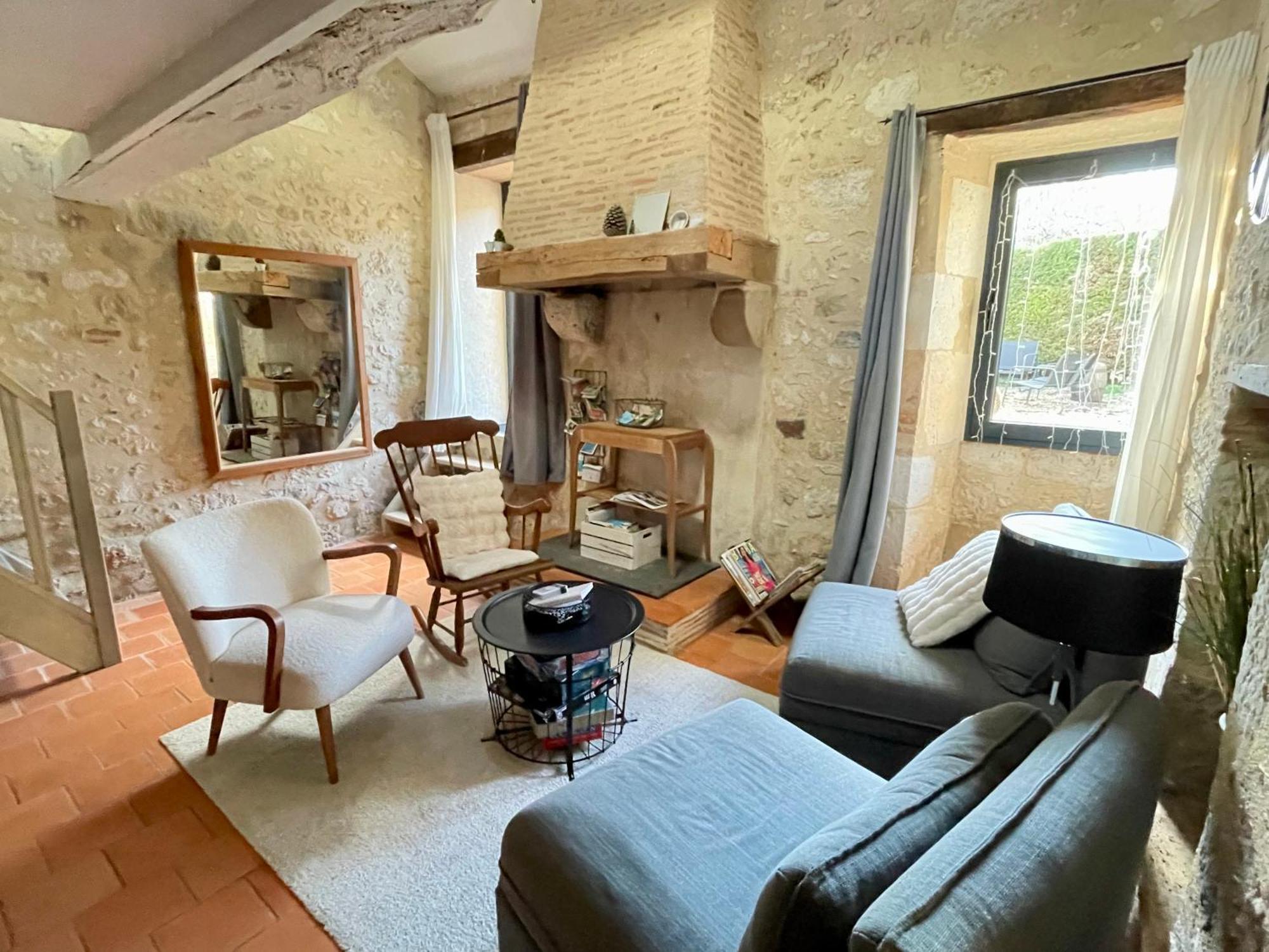 Les Regniers - 2 Gites Voisins Pour Familles Et Groupes Eynesse Exterior photo
